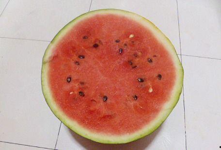 绿玉瓜能和香蕉一起吃吗