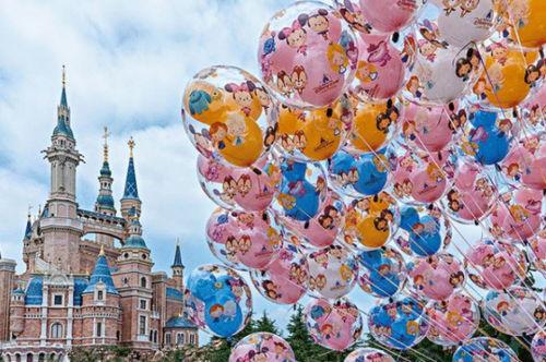 上海迪士尼吃瓜